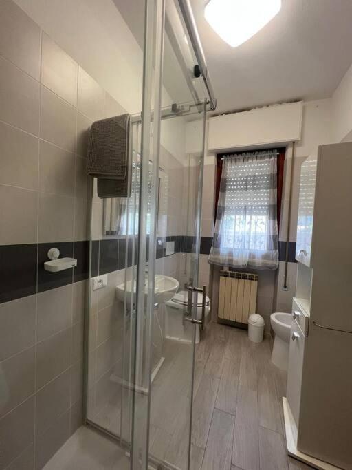 Appartamento Sunflower Viareggio Exterior foto