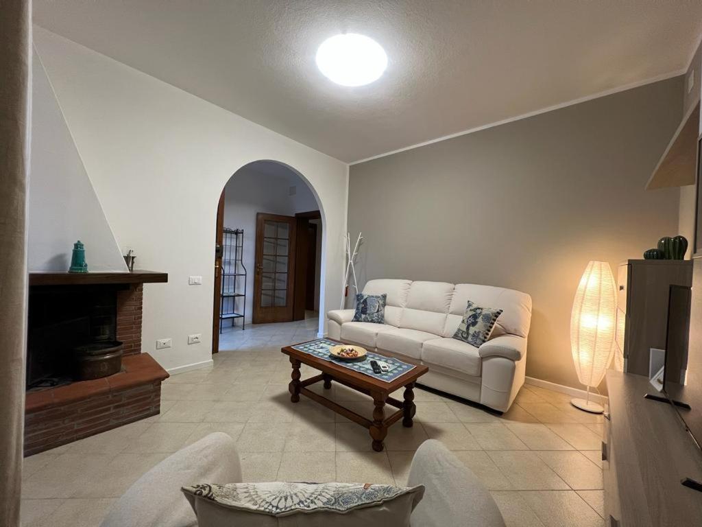 Appartamento Sunflower Viareggio Exterior foto
